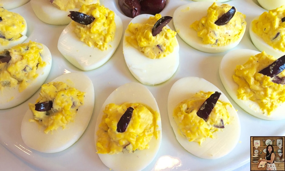 Mediterranean Deviled Eggs with Sliced Olive
